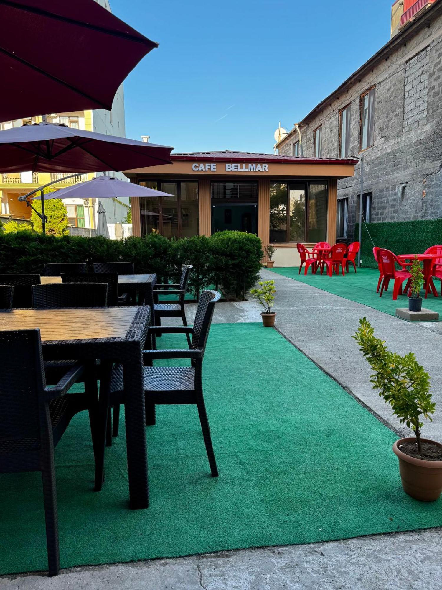 Hotel BellMar Koboeleti Buitenkant foto